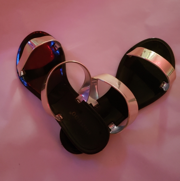 Bamboo Black And Gold Metallic Sandals Size 7 38EU - Picture 12 of 12